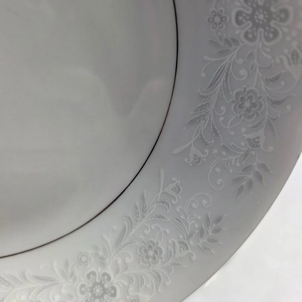 TWO Crown Ming Queen's Lace Soup Bowls White Flowers Platinum Trim